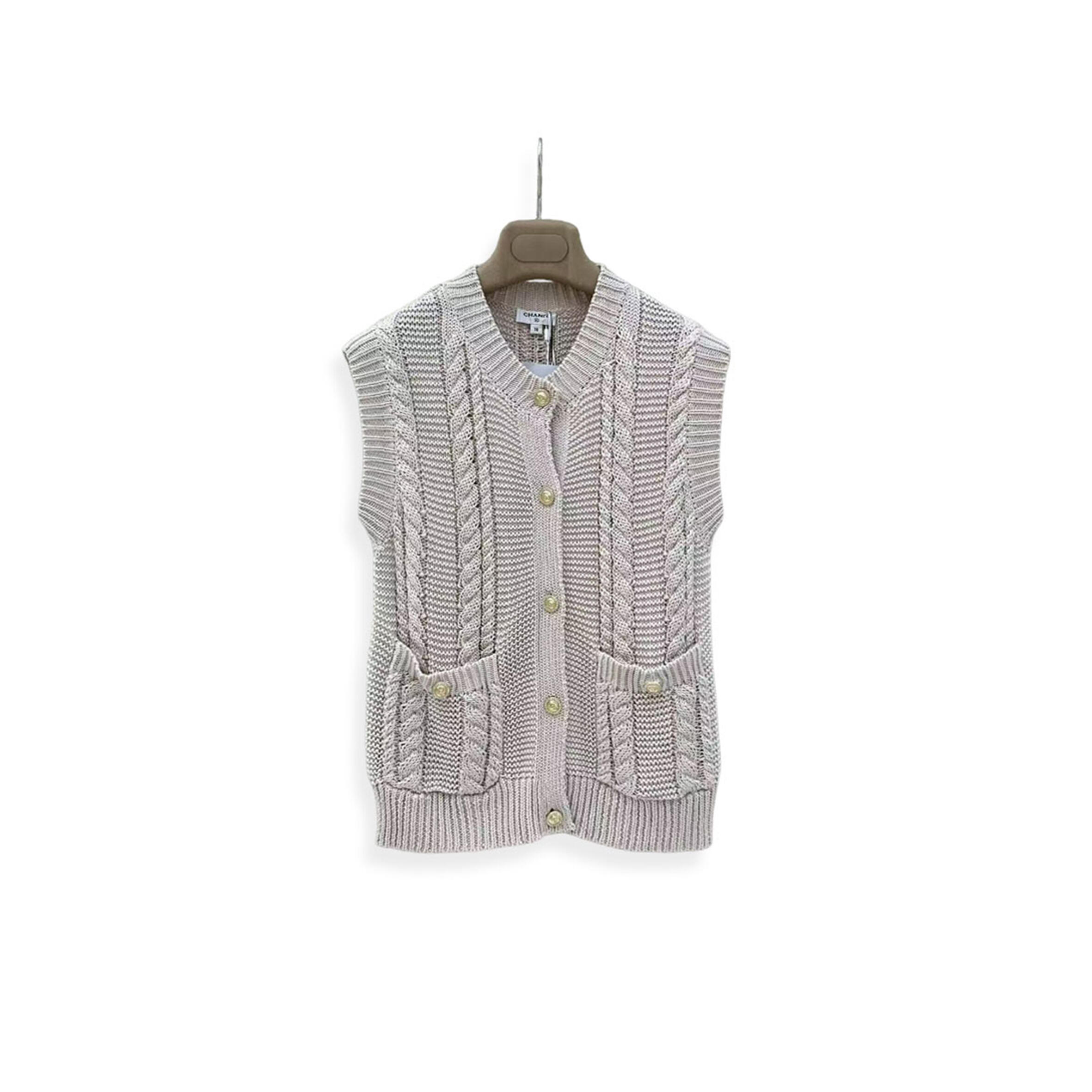 Ch**el chunky knit sweater vest